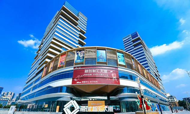 融创智汇大厦双银LOW-E中空玻璃幕墙外立面实景图